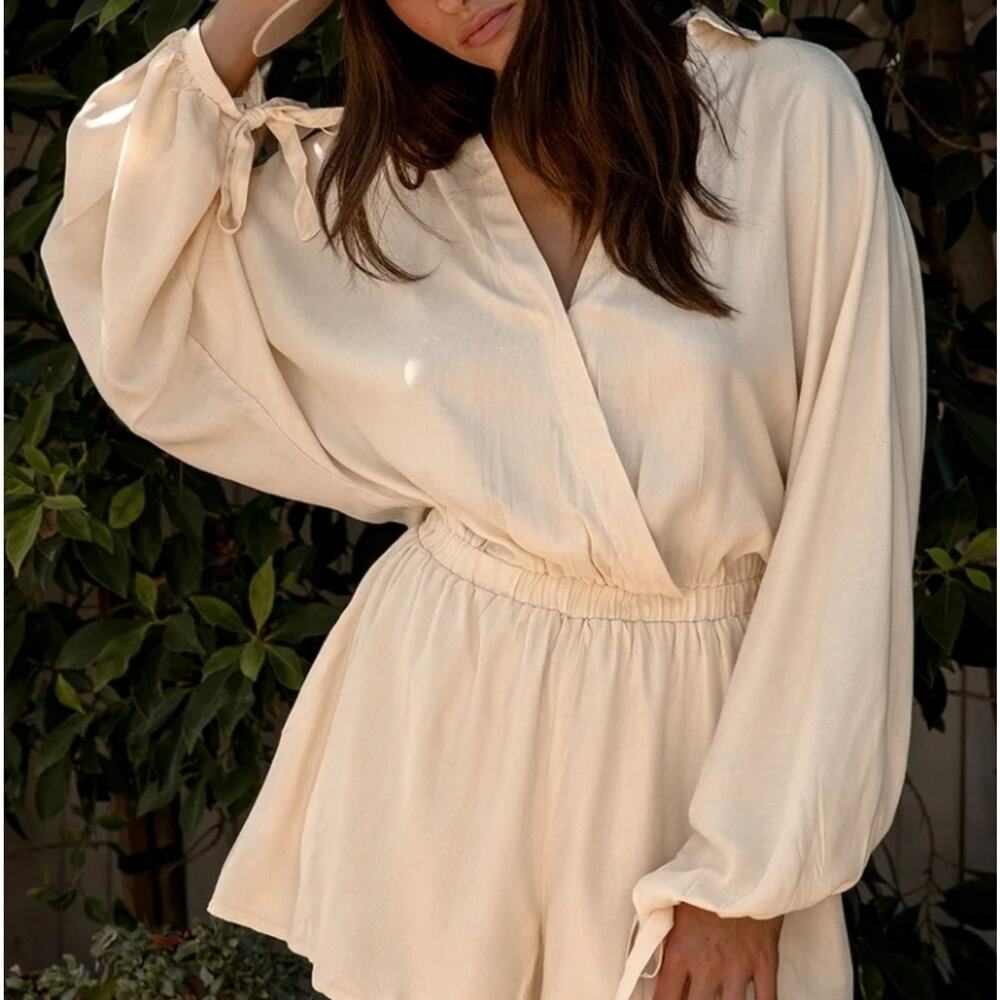 NWT Lulu's Every Day's an Adventure Beige Long Sleeve Romper size Small